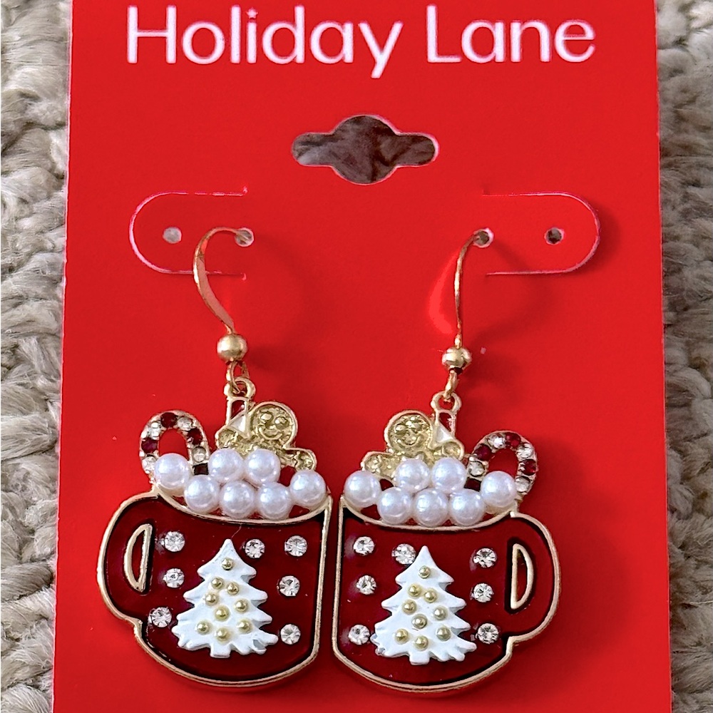 🎄 NWT New Macy’s Holiday Lane Festive Hot Coco Mug Earrings Pearl Gingerbread